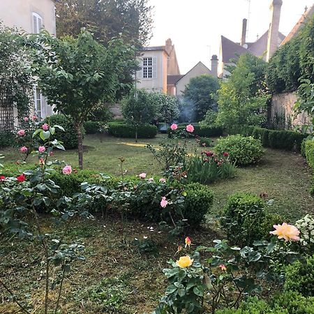 La Villa Ribiere Auxerre Bagian luar foto