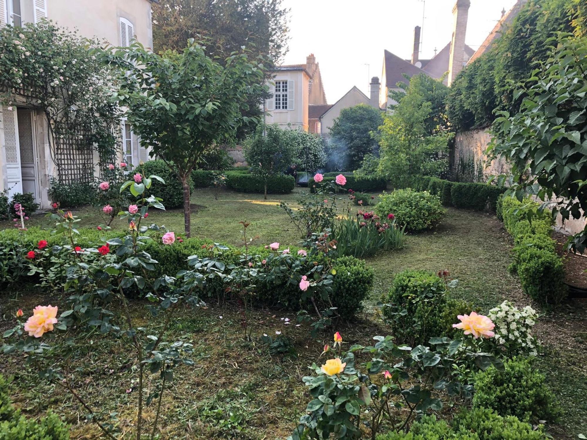 La Villa Ribiere Auxerre Bagian luar foto